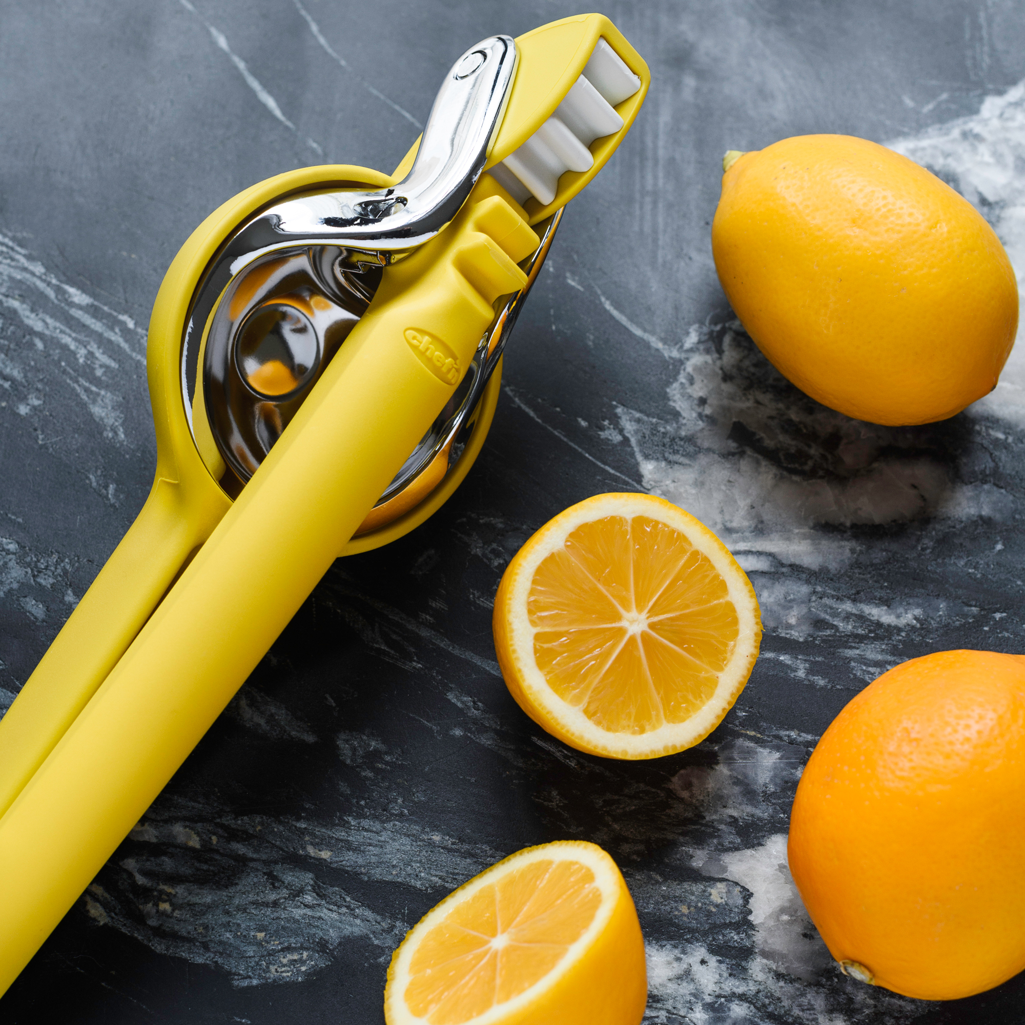 sur-la-table-citrus-juicer
