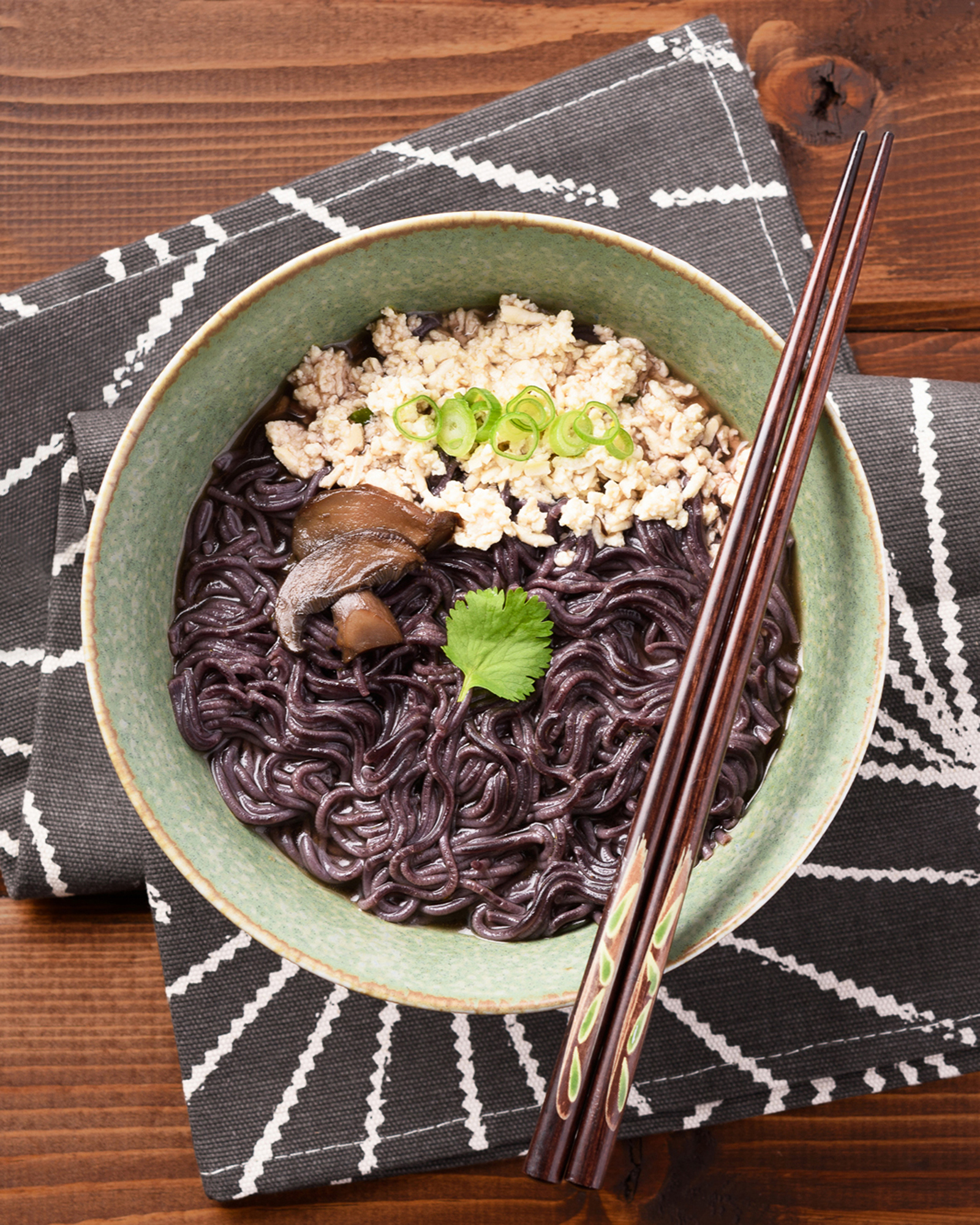 black-rice-ramen-noodles