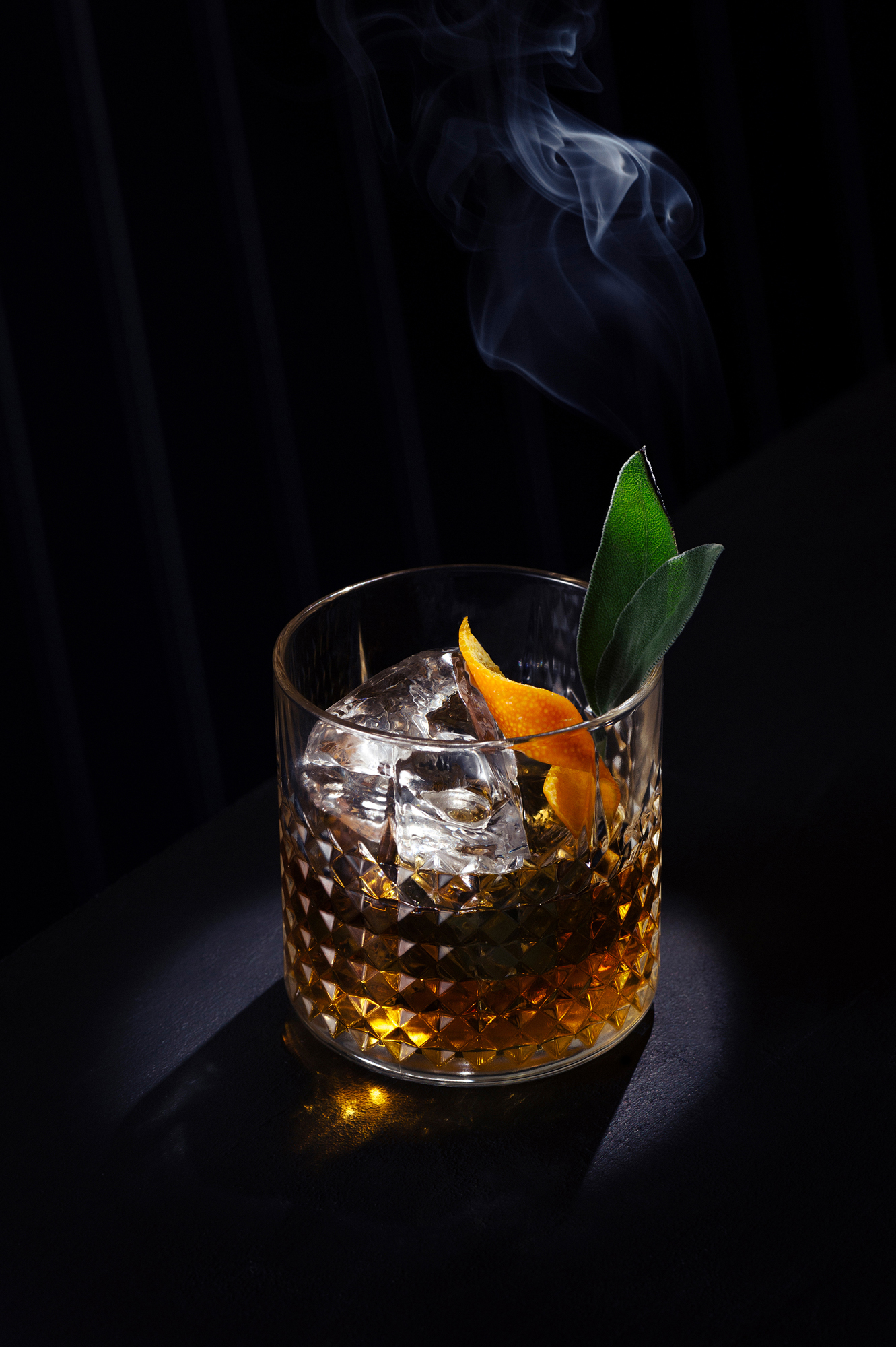 smoky-old-fashioned-cocktail