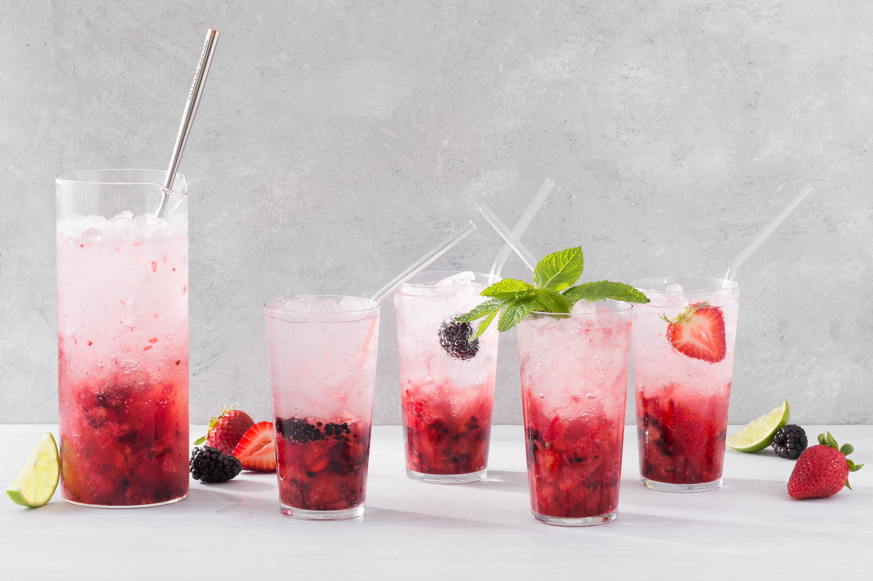 summer-fruit-cocktails-with-berries